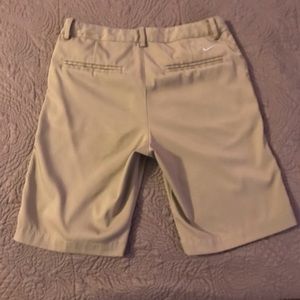 Boys Nike golf shorts size youth medium